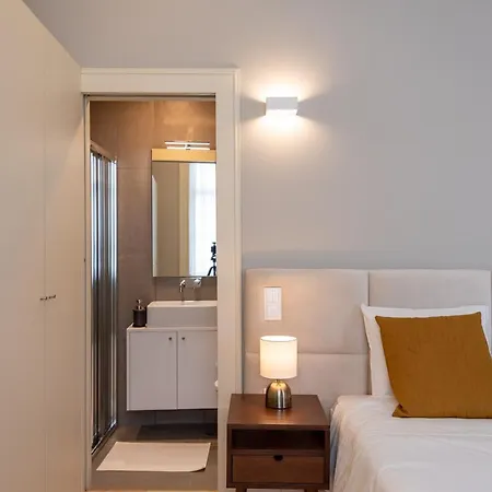 Cc Downtown Palace - E Apartmán *