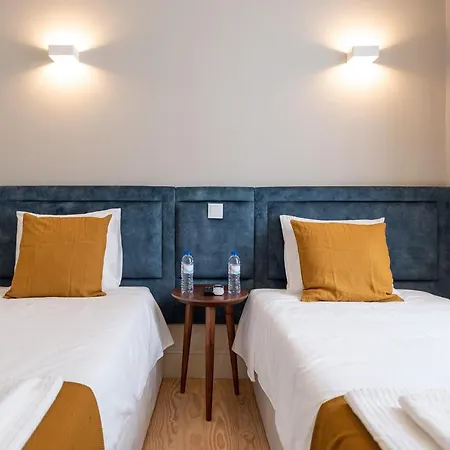 Cc Downtown Palace - E * Порту